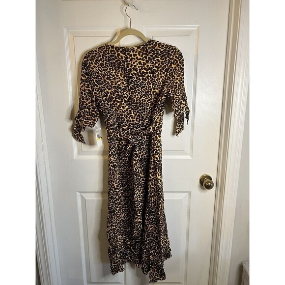 Jessica Simpson Leopard Print V- Neck Dress Size Medium NWT - Picture 9 of 14